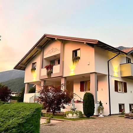 La Finestra Sul Giardino - B&B Cavedine Kültér fotó