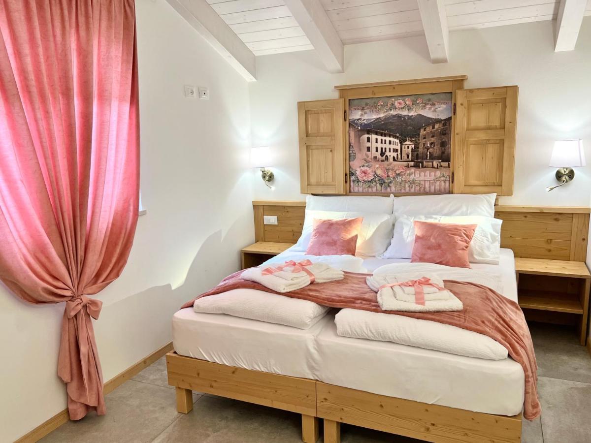 La Finestra Sul Giardino - B&B Cavedine Kültér fotó