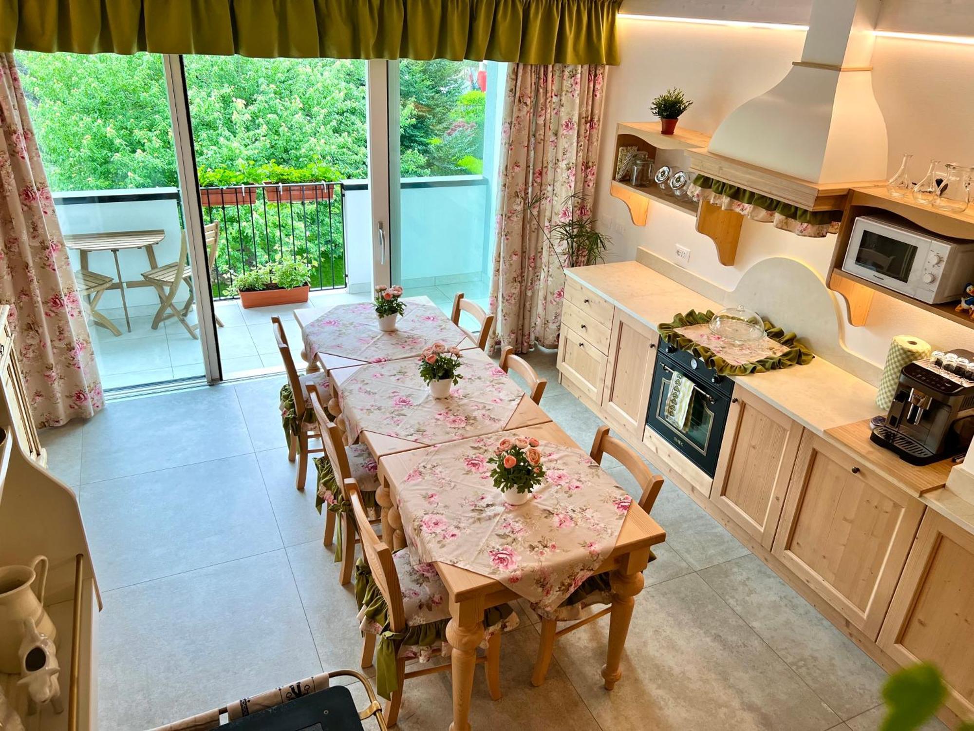 La Finestra Sul Giardino - B&B Cavedine Kültér fotó